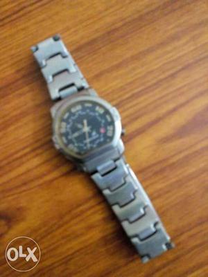 I want to sell my fastrack hand watch