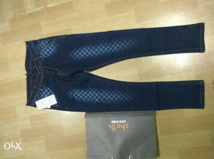 Its brand new showroom jeans size 36"