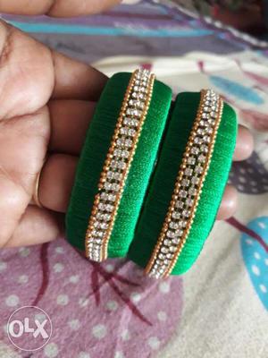 Pair Of Green And Diamond Thread Bangles