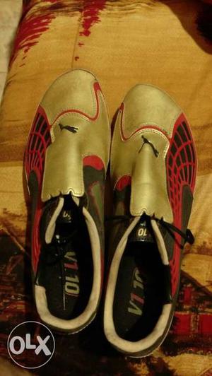 Puma football shoe 10 size