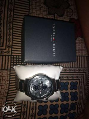 Round Grey Tommy Hilfiger Chronograph Watch With Silver Link