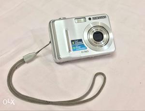 Samsung D760 Digital camera