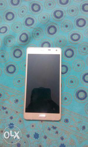 Samsung a7 good condition 1 year old with all
