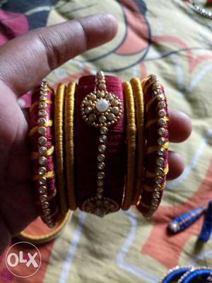 Silk thread bangle set
