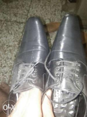 Size is 9 Leather shoe