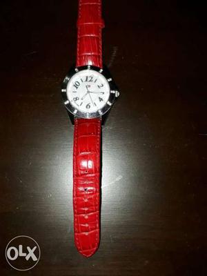 Tommy hilfiger red leather strapped women's watch