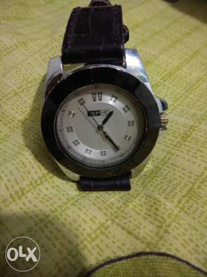 Yepme watch urgent sell