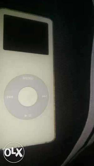 Apple ipod 2gb with working condition only