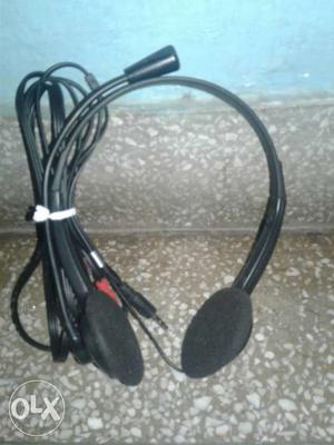 Awesome condition.. long wires.. easy to use..