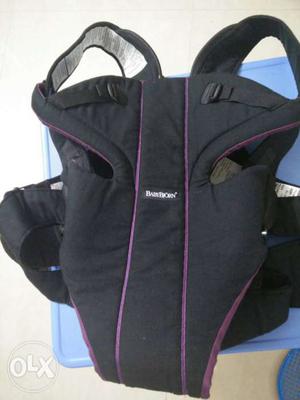 Baby carrier for 0-15months...got as a gift from