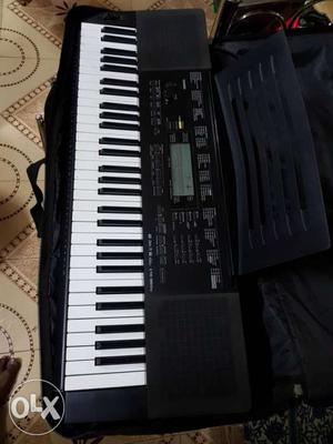 Casio CTK 860in black color almost in new condition with