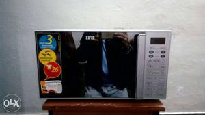 IFB Convection Microwave Oven 25sc3 Is in