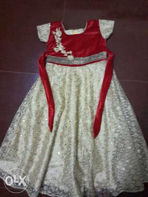 Kid's new full frock Rs.800/_