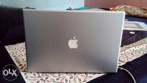 Macbook Pro A in mint condition with core 2