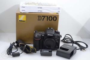 Nikon d with accessories
