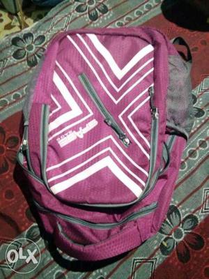School bag in very fabulous condition...