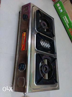 Urgent selling Surya gas stove with 2 diffent