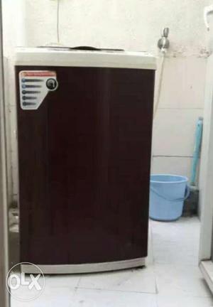 Videocon washing machine. 6 kgs capacity, very
