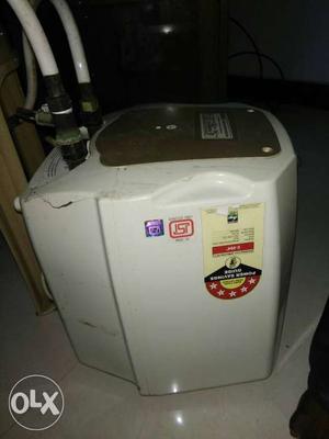 Water heater brand new condition 5star Rating 1y