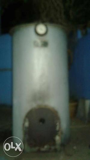 Water heater for bathroom