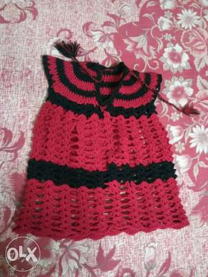 Woolen clothes for babies. handmade.