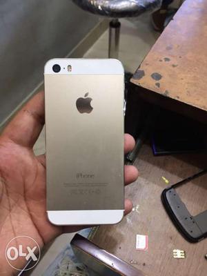Iphone 5s gold 16gb with all accessories