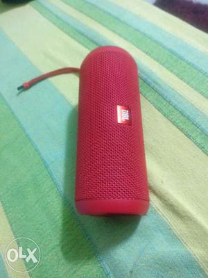 Jbl flip 3 red colour,1 month old & 1 year