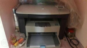 New hp m black&white printer with scanner and