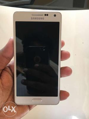 Samsung Galaxy A5 16GB Gold Colour with all