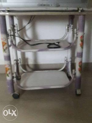 Tv trolley in good condition