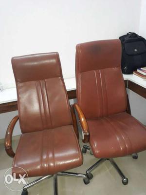 2 boss chair brown leather at best price...jus