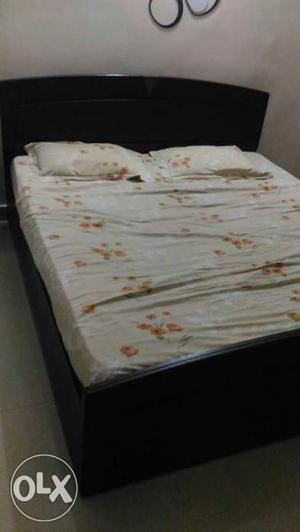 3 yrs old King Size bed with storage and 5yrs old Mattress