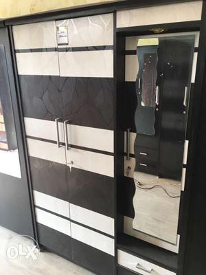 A very spacious wardrobe in 6 by 4 dimesion with