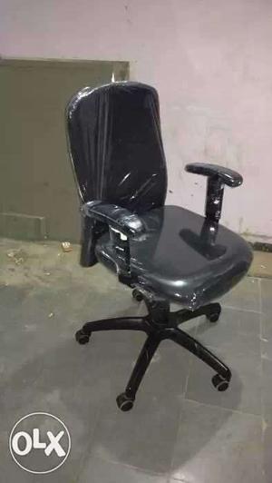 Black Padded Rolling Chair