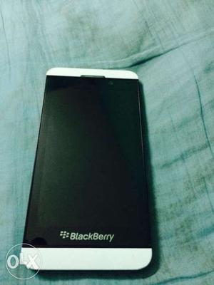 Blackberry z10 in good condition with charger.