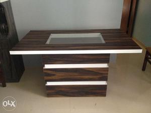 Dining or serving table, Made of 303 plywood, 36mm top,