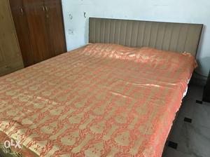 Double bed with matress