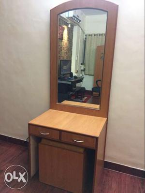 Dressing table with drawers + stool with cushion