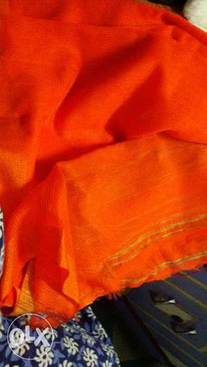 Handloom linen sari with blouse piece