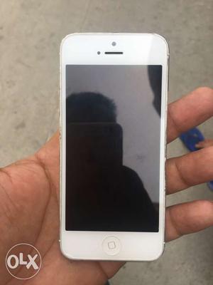Iphone 5 16gb White Silver Only Phone. No
