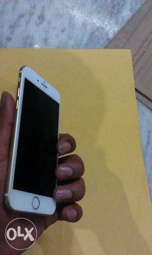 Iphone 6 64 GB Gold within warranty