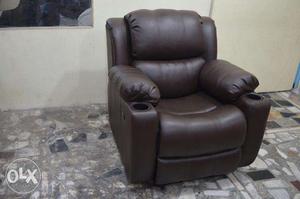 Luxury recliner chair in new made design good