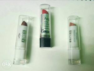 Red nd brown lipsticks...
