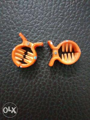 *Very cute hairpins *Attractive orange color