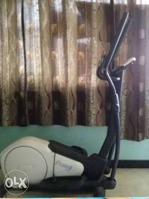 Elliptical Trainer for tight and toned body