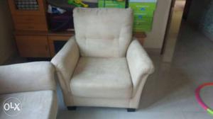 5 seater sofa hardly used and in very good