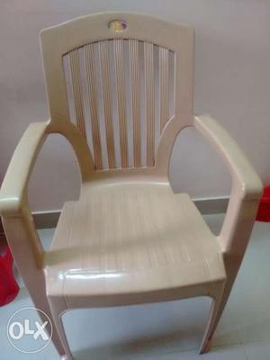 6-month old fibre chair in perfect condition