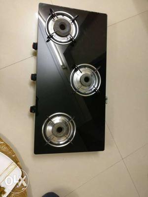 Black And Silver 3-burner Gas Stove