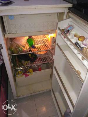Godrej190 Ltr fridge for sell in good working