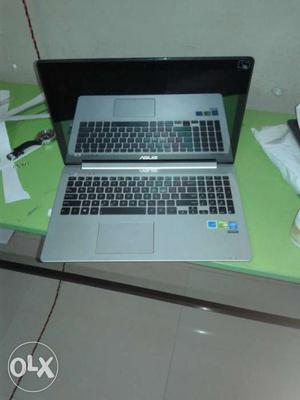 Gray And Black ASUS Laptop